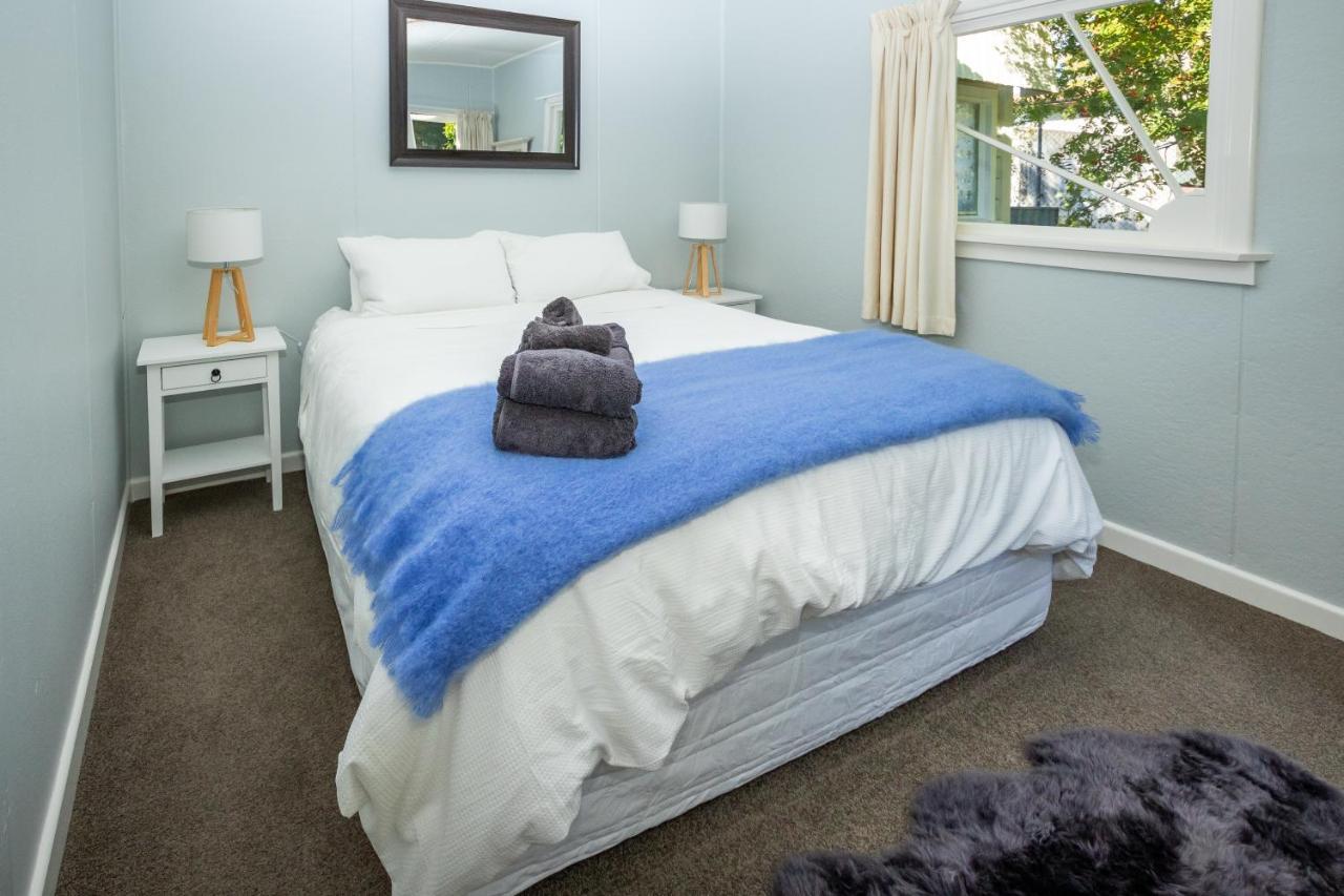 Hop, Skip And Jump To The Lake - Te Anau House Exteriér fotografie
